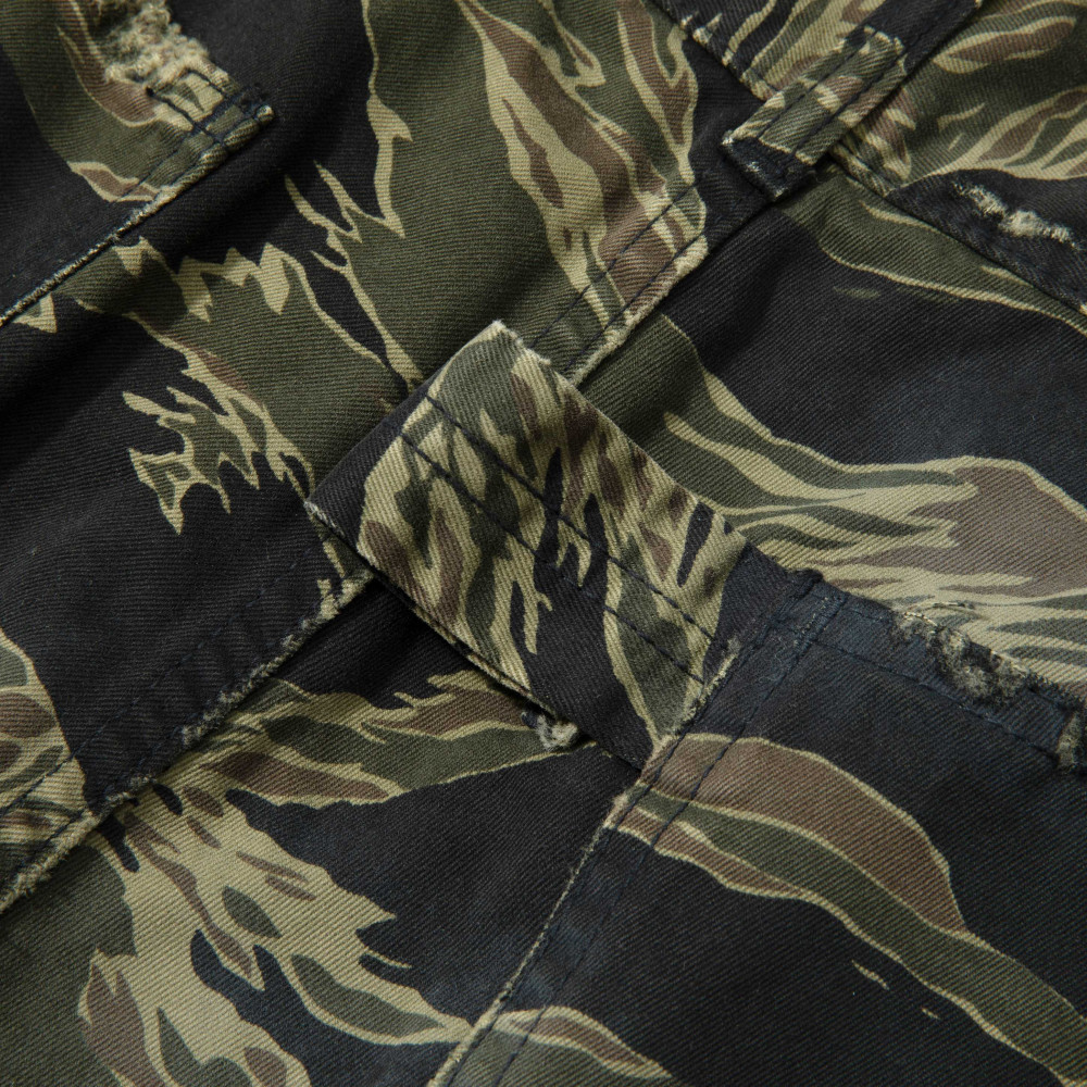 MADNESS CAMOUFLAGE CARGO SHORTS | MADNESS