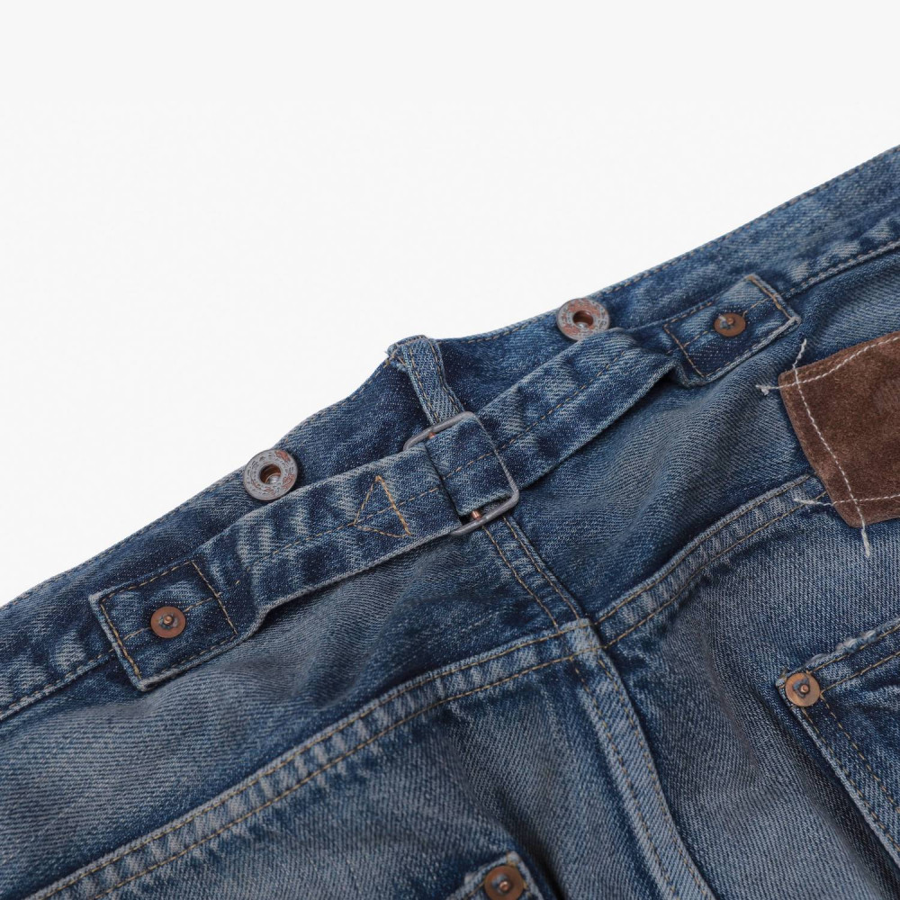 MADNESS AGING DENIM PANTS. RELAXED (LIGHT DISTRESSED) | MADNESS 